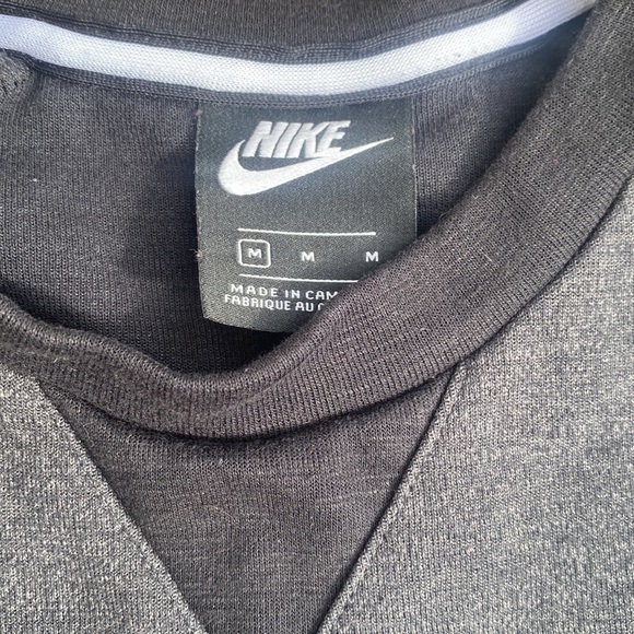 🍍NIKE CREW NECK SWEATSHIRT 🍍SIZE MED🍍H-5 - Picture 2 of 3